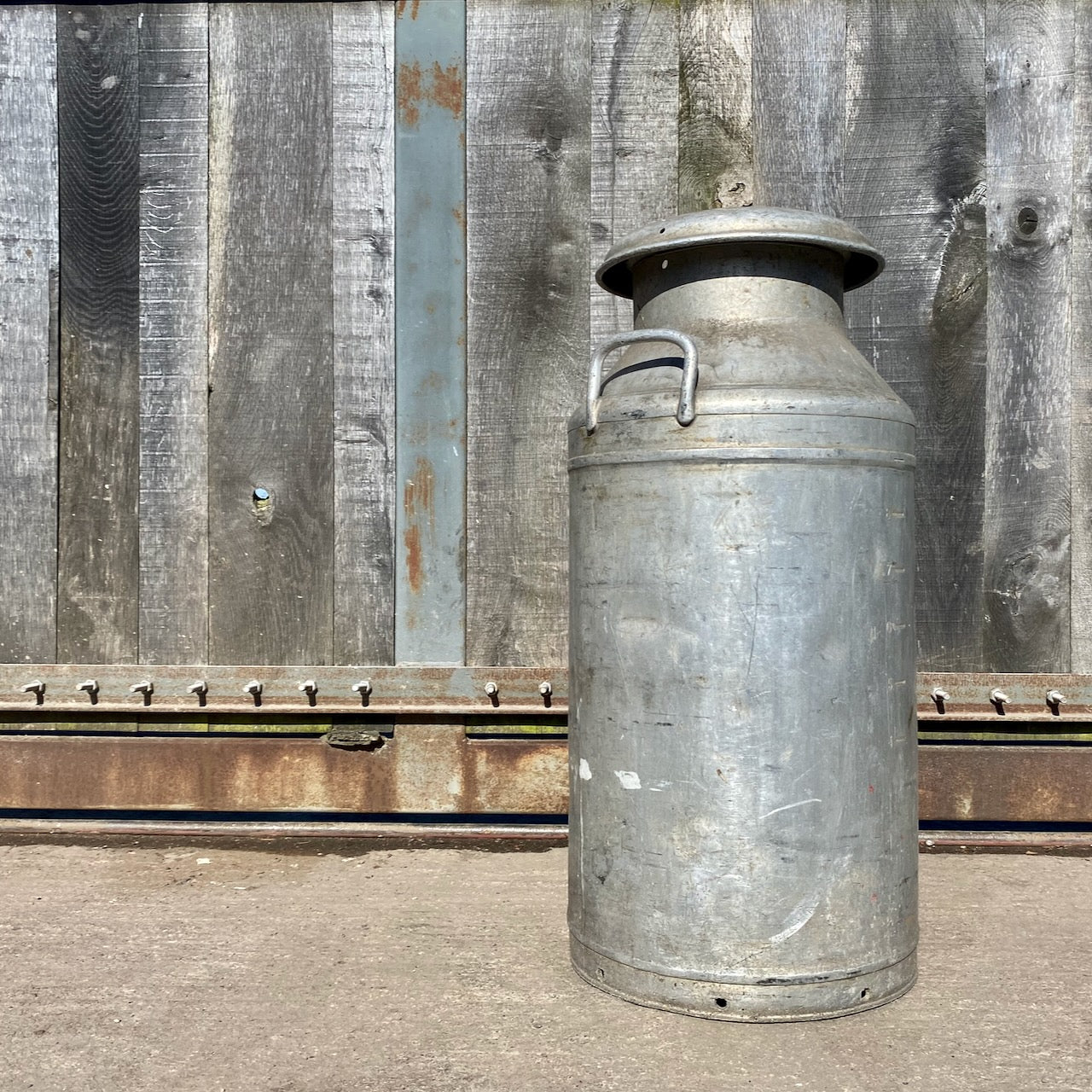 Vintage aluminiumsmælk churn - Image 2