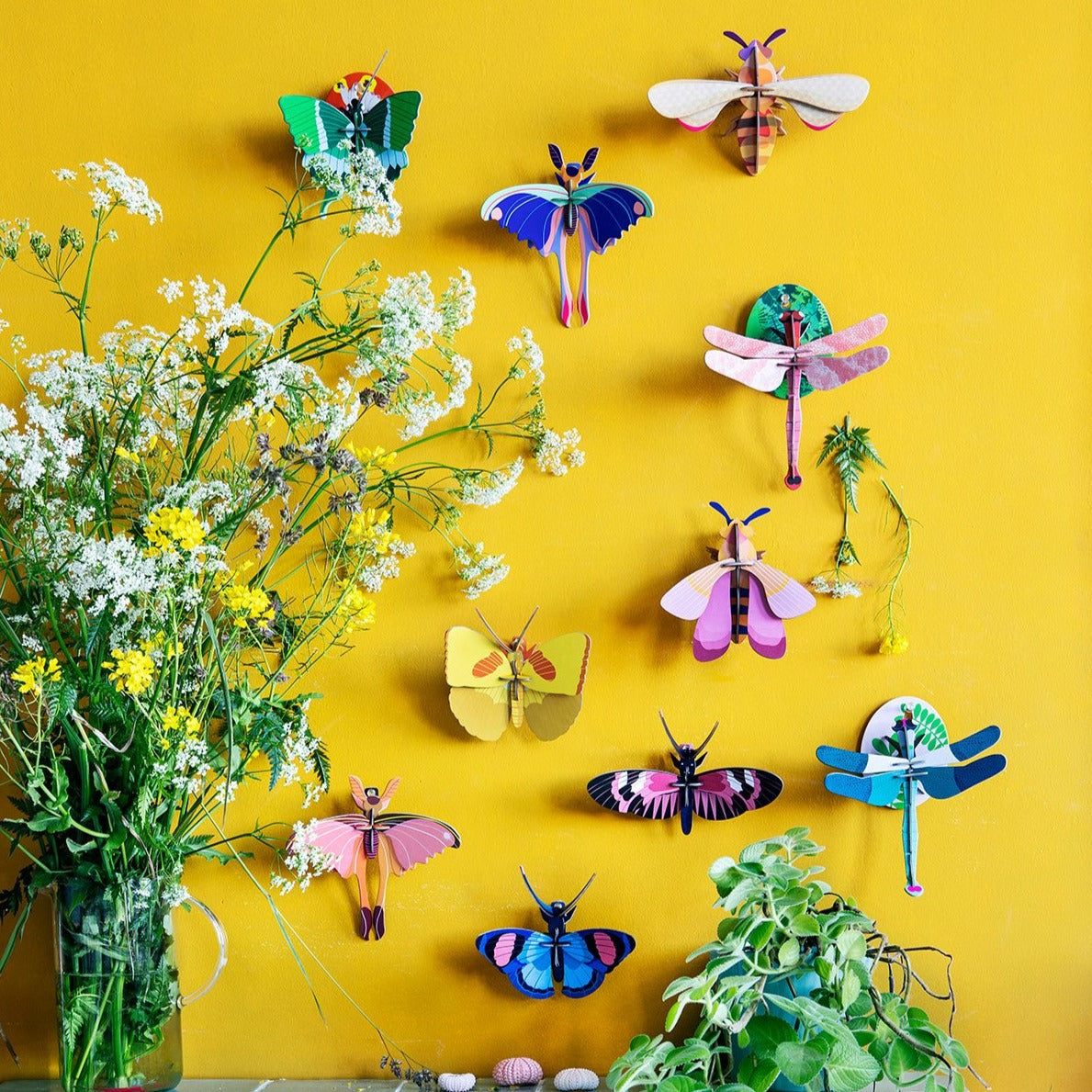 Studio Tag 3D Model Wall Decor - Pink Bee - Image 2